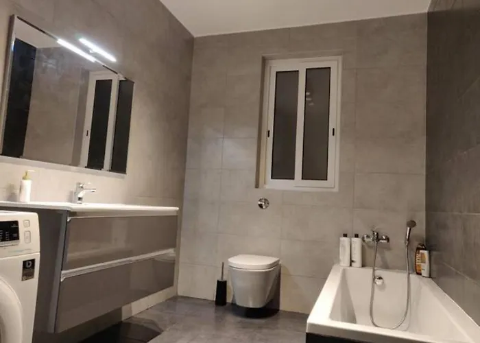 Large Near Valletta & Seafront 4*