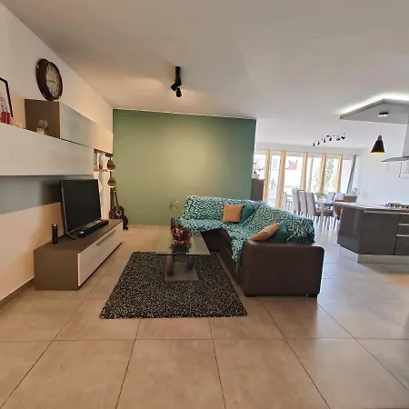 Large Near Valletta & Seafront